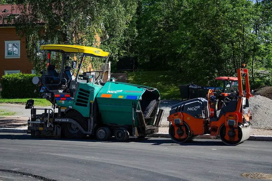 Armada Mandiri Asphalt Paver Vogele dan Tandem Roller Pengaspalan Jakarta