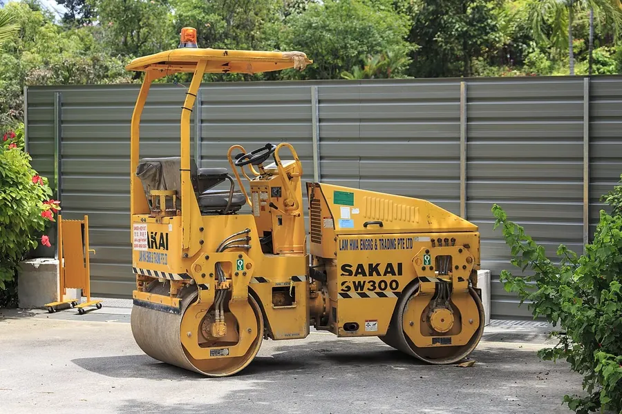 Pemadatan Aspal Hotmix Mesin Tandem Roller Sakai Standar Bina Marga Jakarta