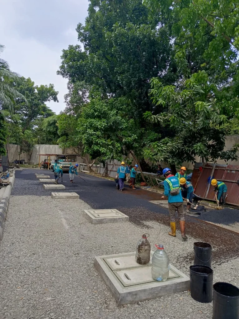 Proses Pengaspalan Jalan di Jakarta