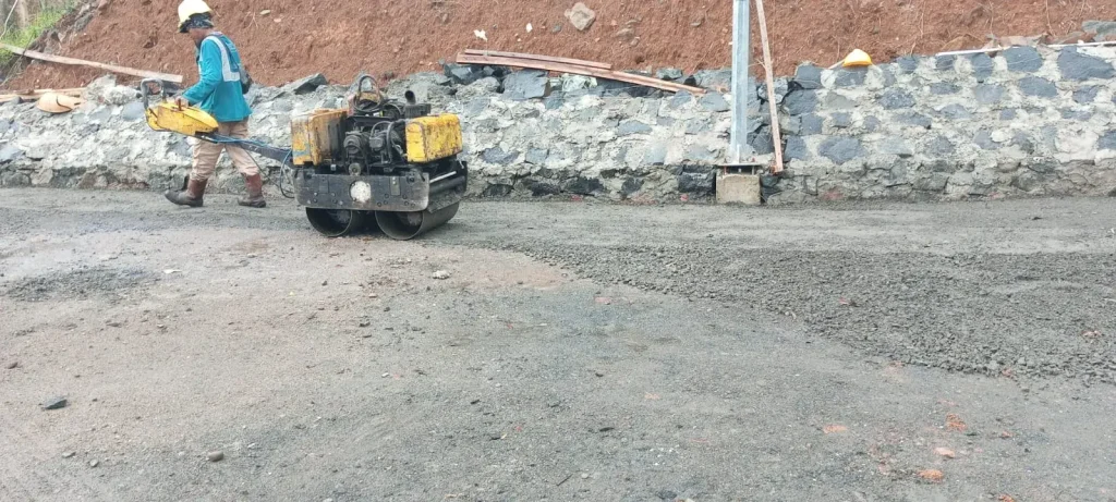 Proses Pemadatan dengan Baby Roller