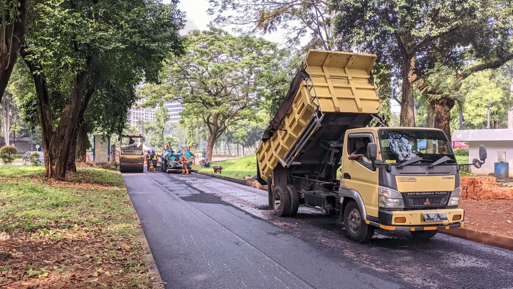 Gelar Aspal Hotmix Jalan Perumahan